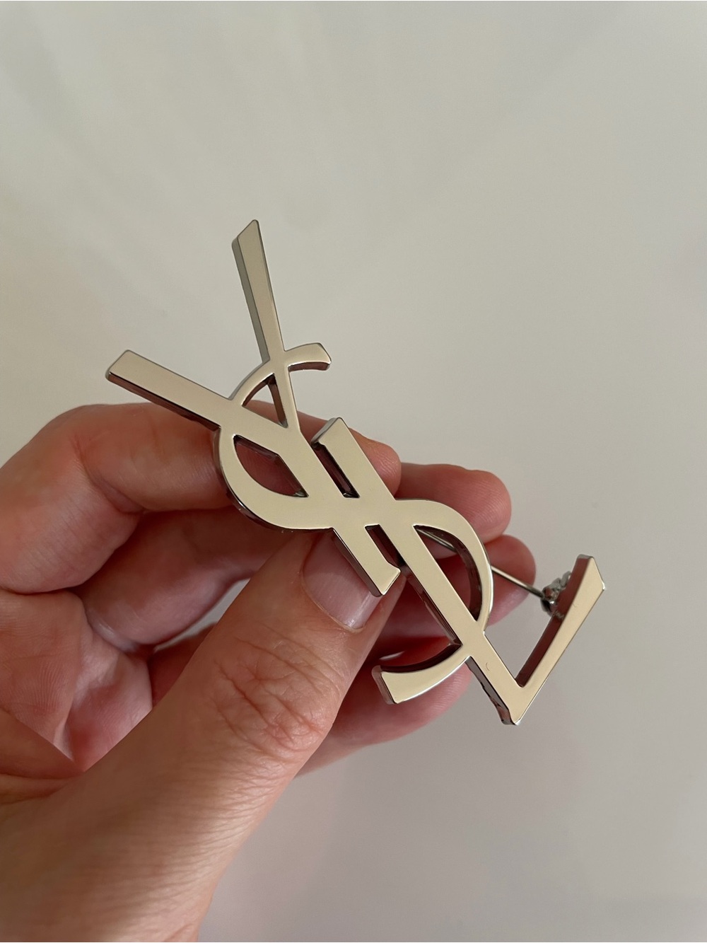 YSL YVES SAINT LAURENT STYLE Elegant SILVER Brooch pin jewelry logo rare